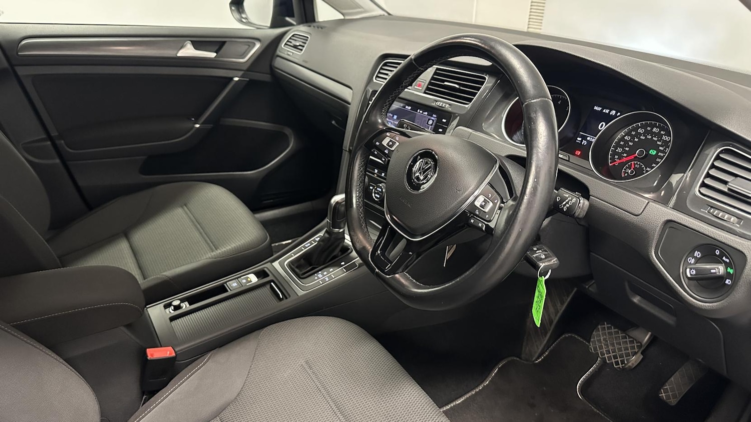 Used Volkswagen Golf 2018 for sale - 77140992: Photo 12