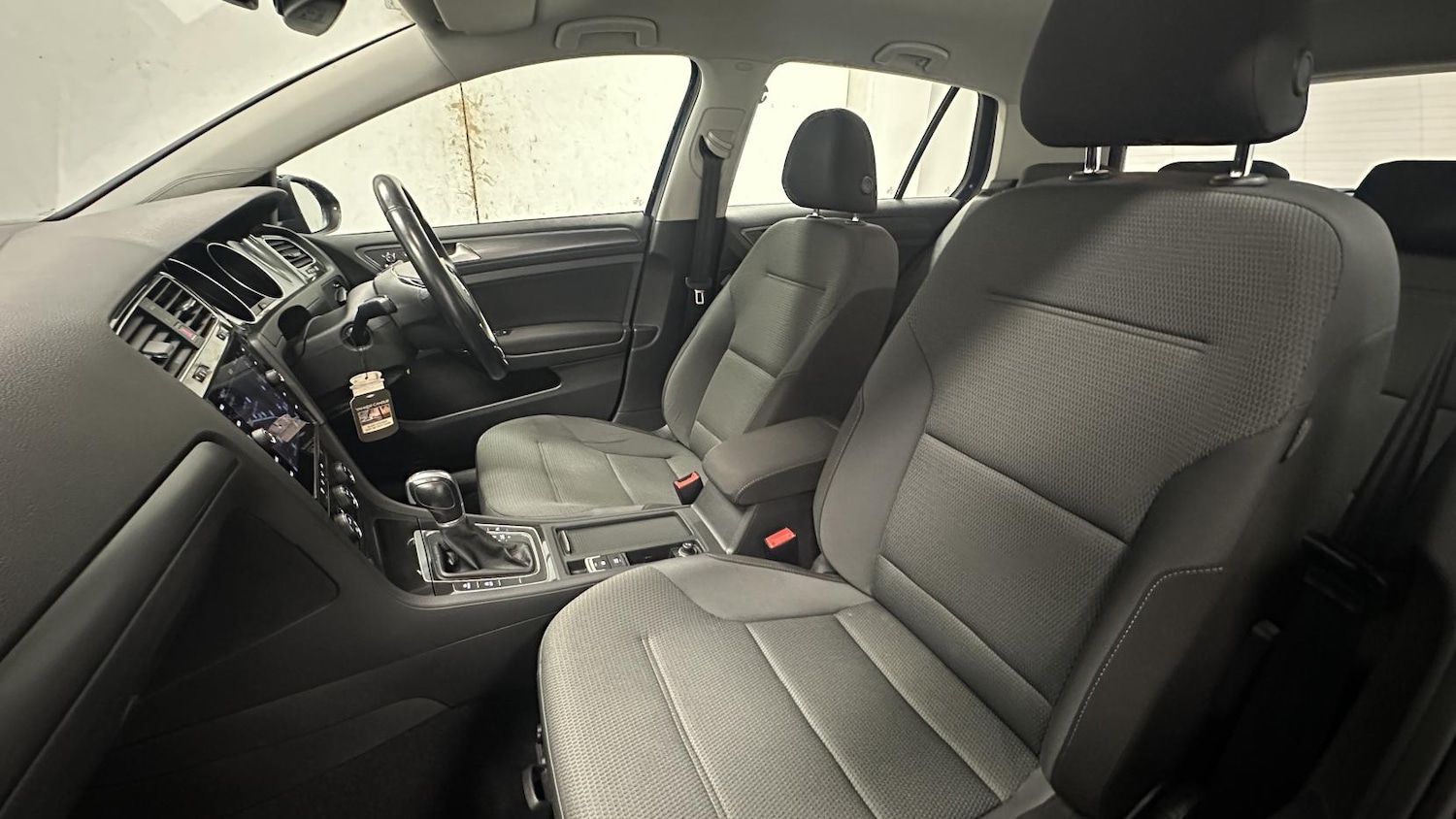 Used Volkswagen Golf 2018 for sale - 77140992: Photo 14