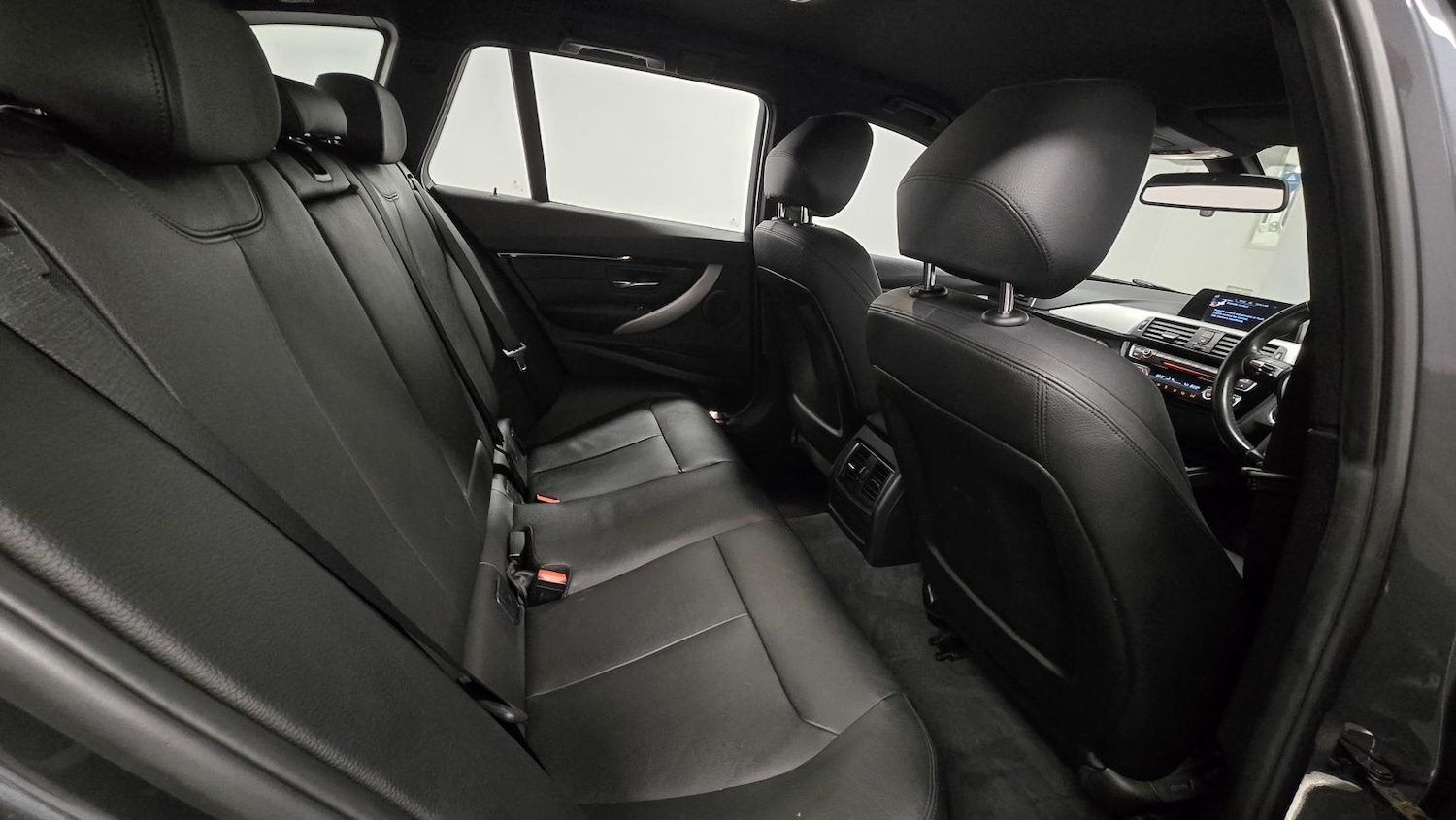 Used BMW 3 Series 2016 for sale - 77438779: Photo 14