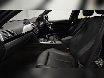 Used BMW 3 Series 2016 for sale - 77438779: Photo