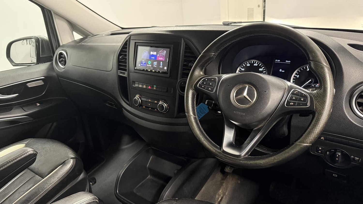 Used Mercedes-Benz Vito 2017 for sale - 77109980: Photo 10