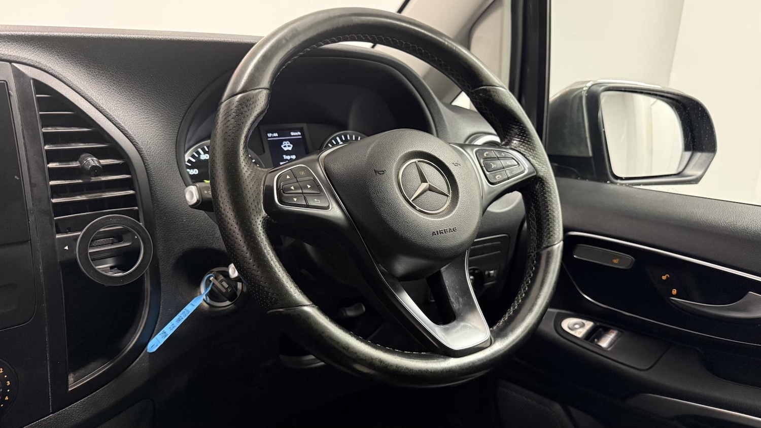 Used Mercedes-Benz Vito 2017 for sale - 77109980: Photo 33