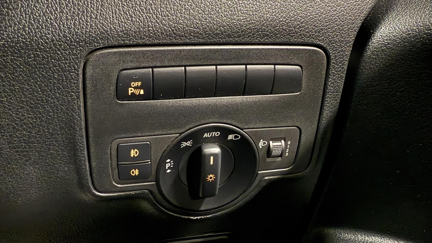 Used Mercedes-Benz Vito 2017 for sale - 77109980: Photo 37