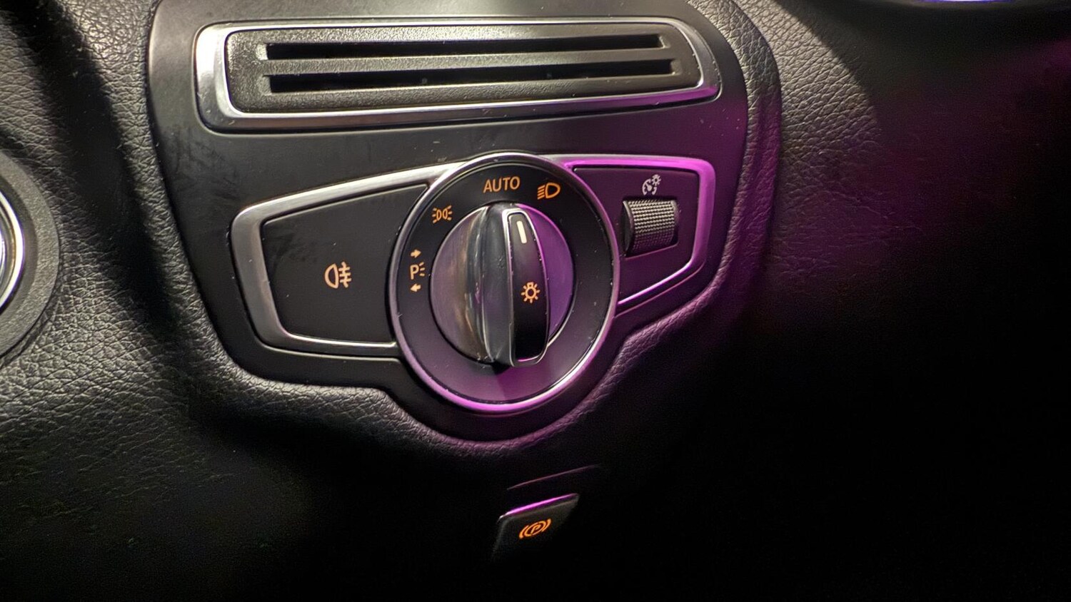 Used Mercedes-Benz C Class 2019 for sale - 78148626: Photo 50