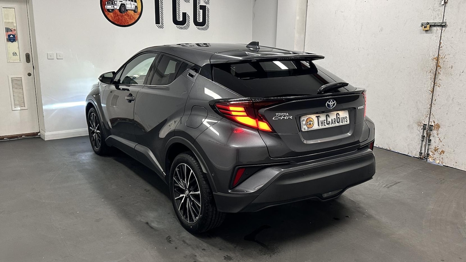 Used Toyota C-HR 2020 for sale - 77763024: Photo 10