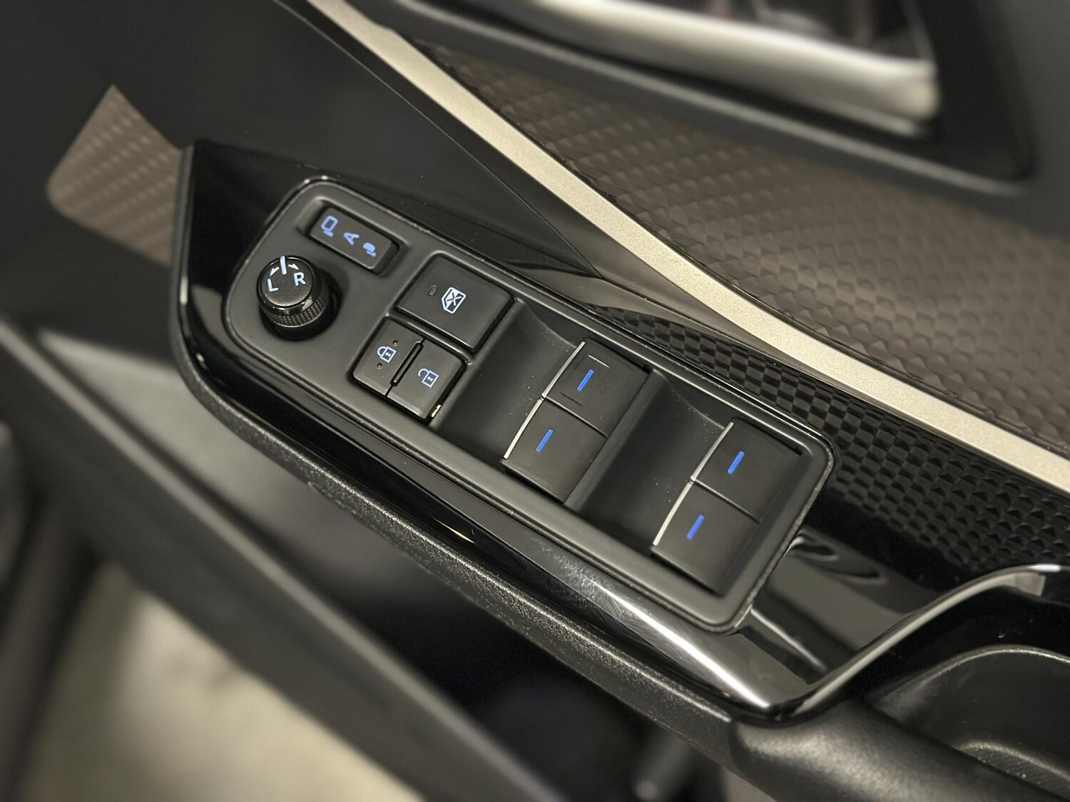 Used Toyota C-HR 2020 for sale - 77763024: Photo 25