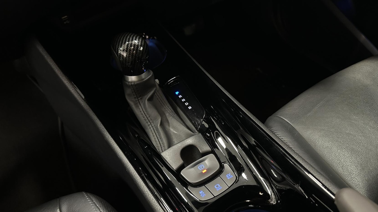 Used Toyota C-HR 2020 for sale - 77763024: Photo 27