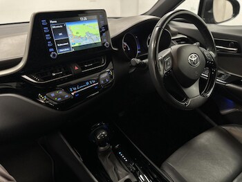 Used Toyota C-HR 2020 for sale - 77763024: Photo