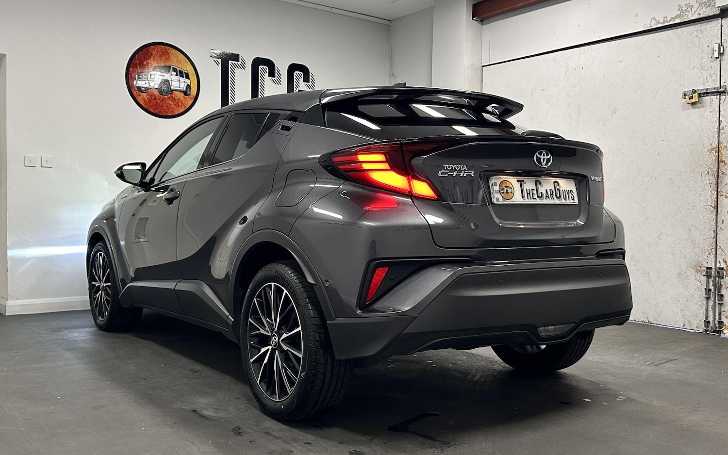 Used Toyota C-HR 2020 for sale - 77763024: Photo 3