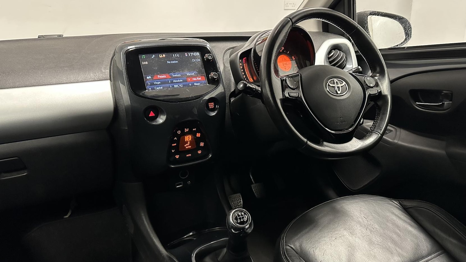Used Toyota AYGO 2016 for sale - 77682243: Photo 2