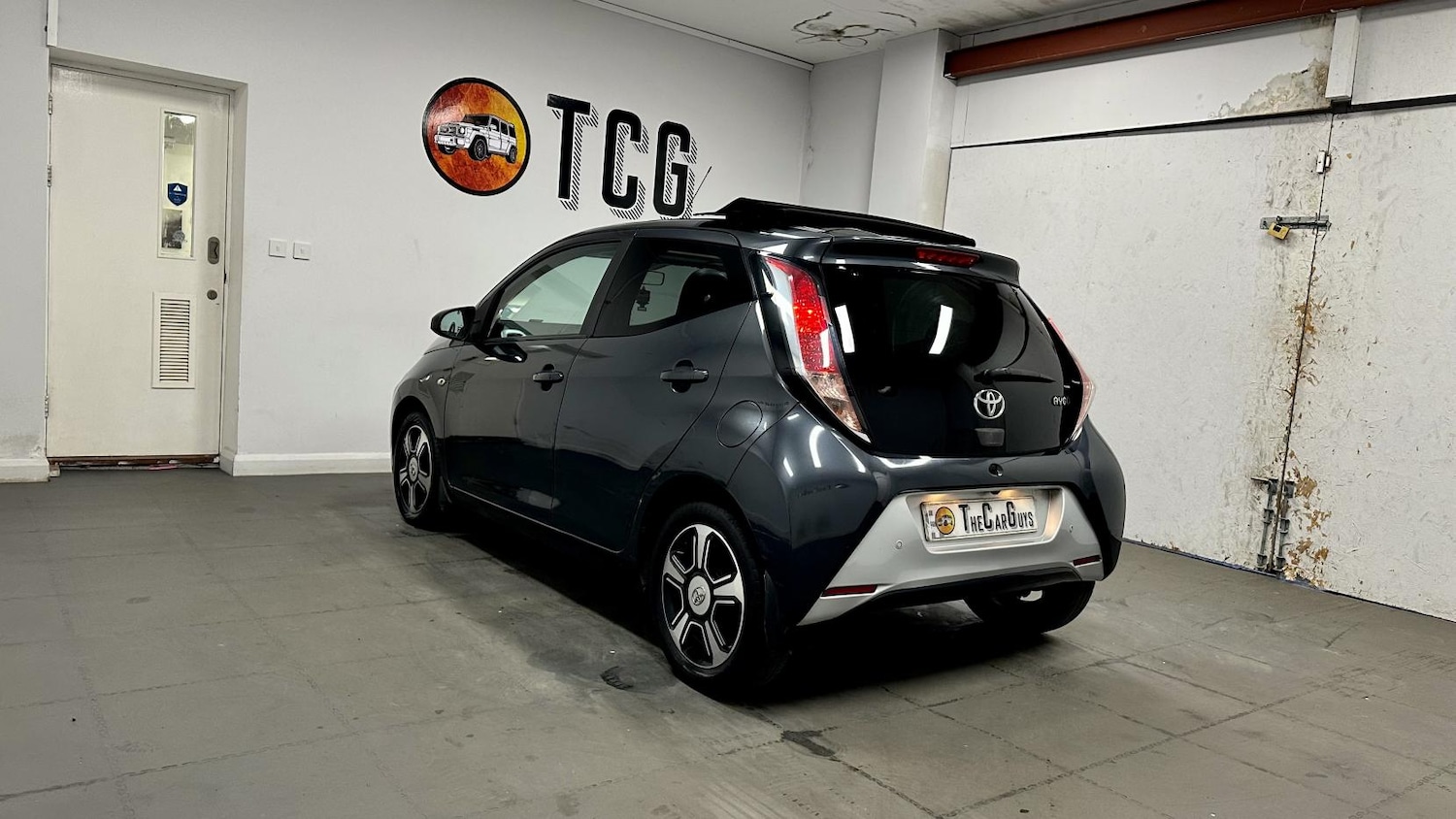 Used Toyota AYGO 2016 for sale - 77682243: Photo 3