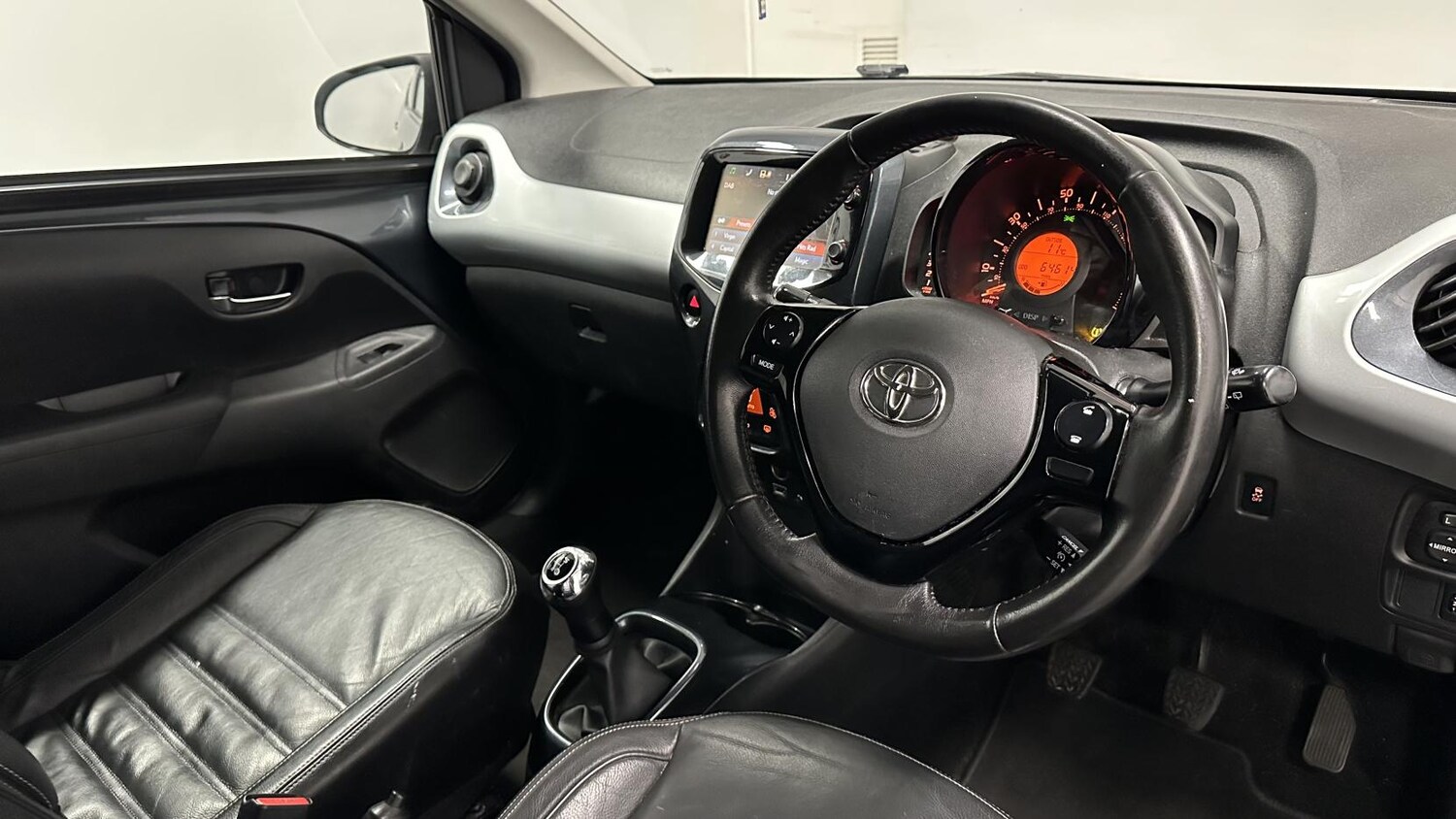 Used Toyota AYGO 2016 for sale - 77682243: Photo 9