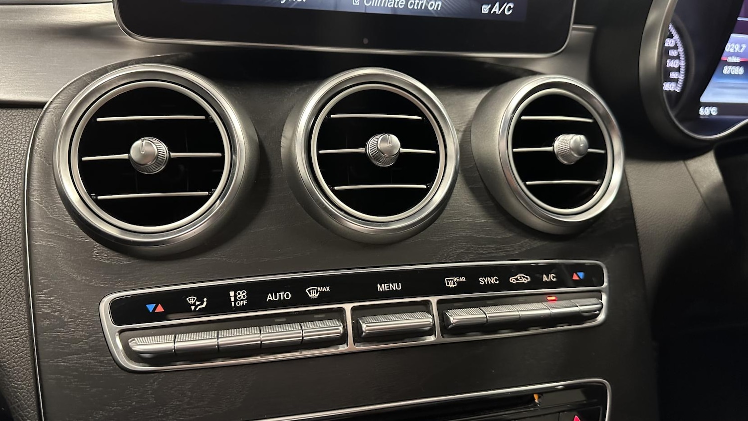 Used Mercedes-Benz C Class 2018 for sale - 77109982: Photo 29