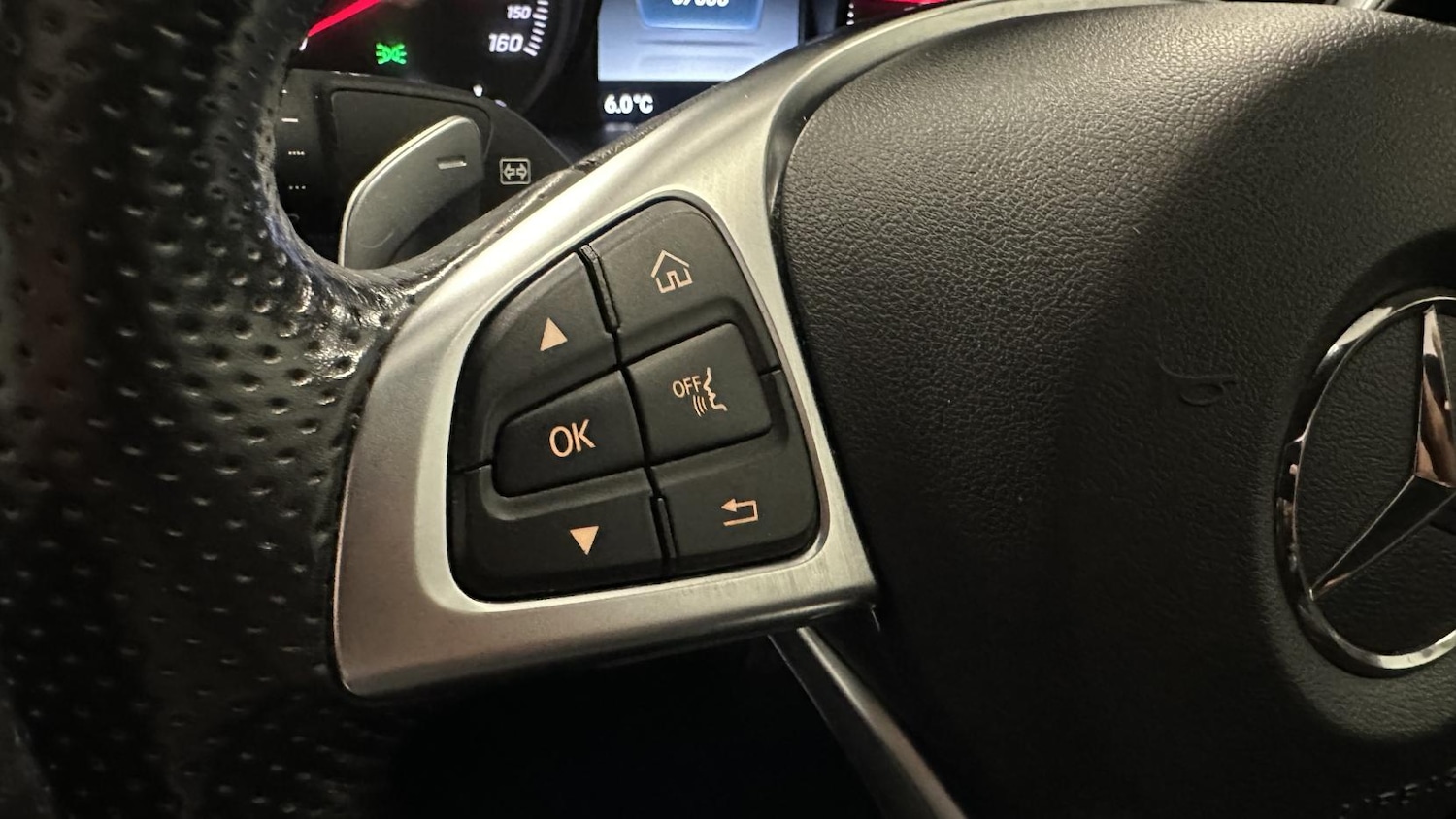 Used Mercedes-Benz C Class 2018 for sale - 77109982: Photo 32