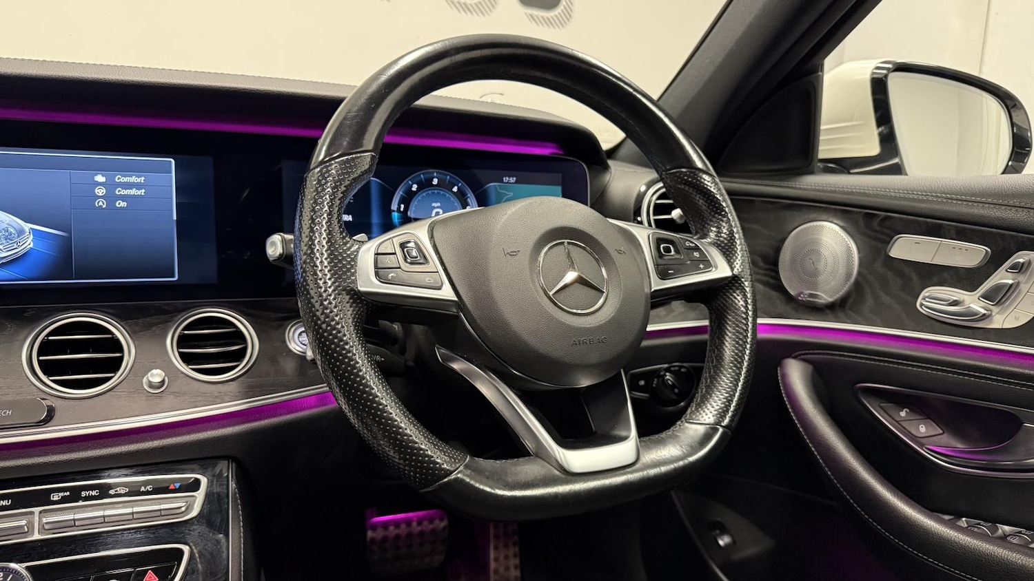 Used Mercedes-Benz E Class 2017 for sale - 77941612: Photo 53