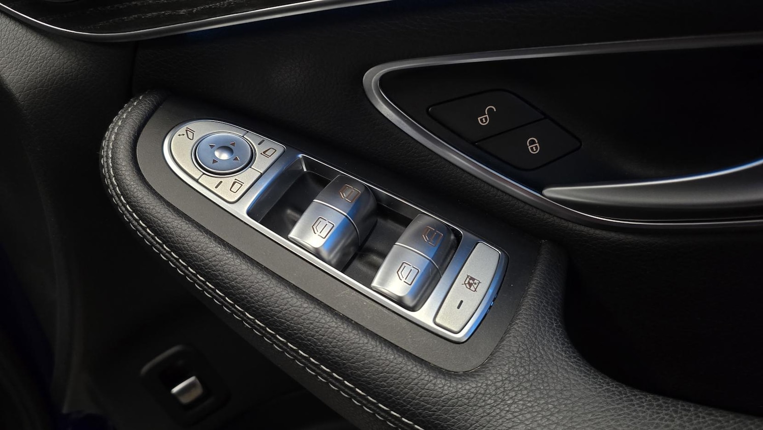 Used Mercedes-Benz GLC 2017 for sale - 77329553: Photo 16