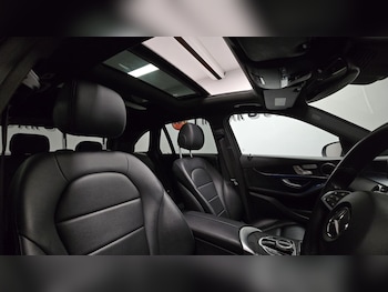 Used Mercedes-Benz GLC 2017 for sale - 77329553: Photo