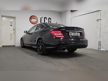 Used Mercedes-Benz C Class 2015 for sale - 79448596: Photo