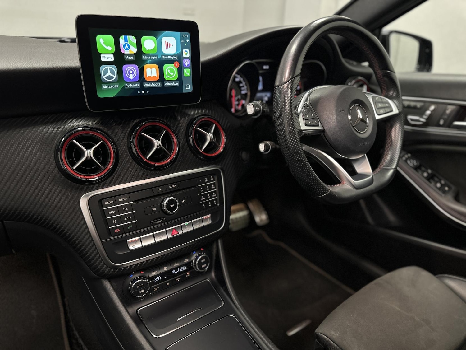 Used Mercedes-Benz A-Class 2017 for sale - 77721809: Photo 2