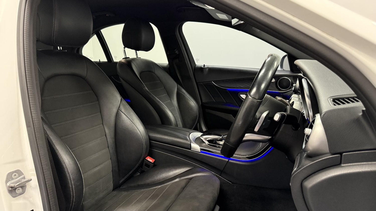 Used Mercedes-Benz C Class 2019 for sale - 77669443: Photo 10