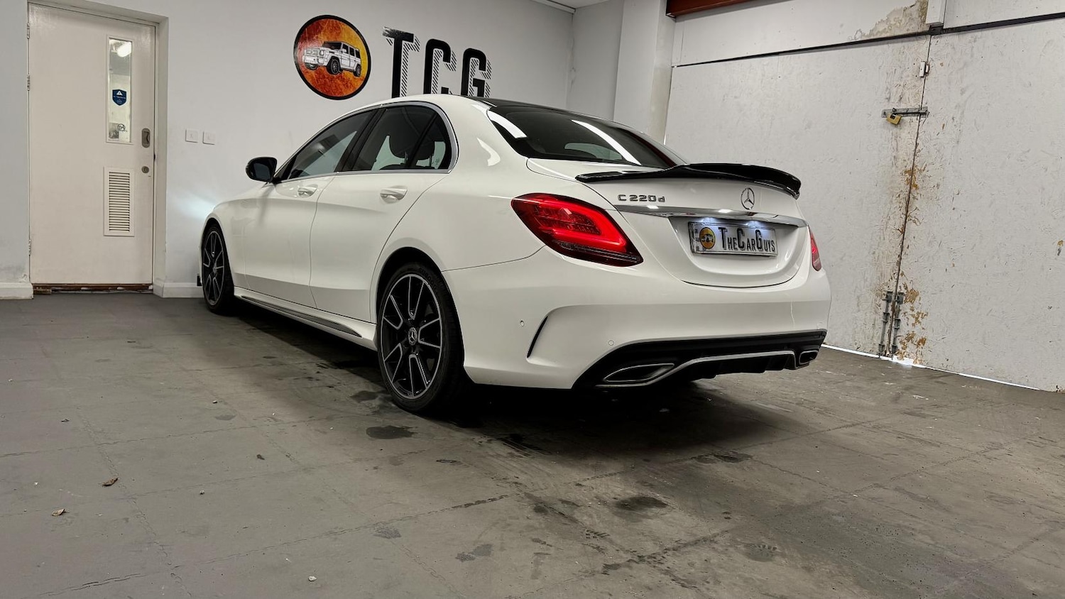 Used Mercedes-Benz C Class 2019 for sale - 77669443: Photo 4