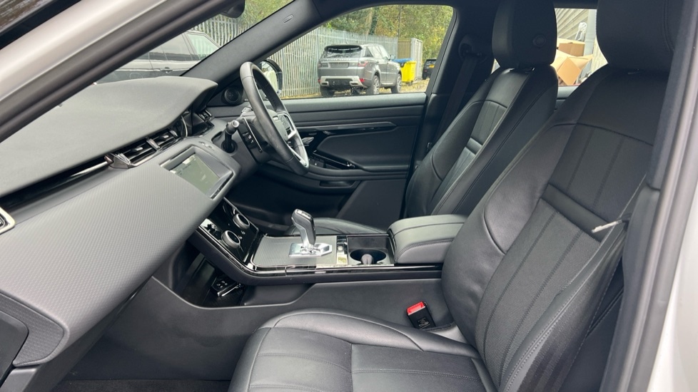 Used Land Rover Range Rover Evoque 2022 for sale - 76597900: Photo 3