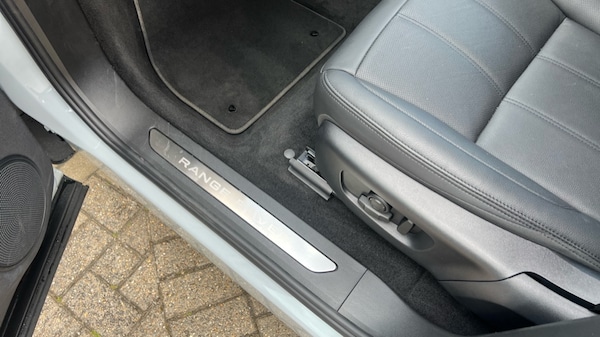Used Land Rover Range Rover Evoque 2025 for sale - 75534334: Photo 24