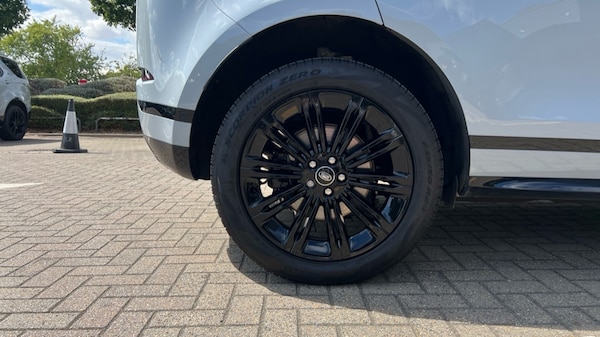 Used Land Rover Range Rover Evoque 2025 for sale - 75534334: Photo 32