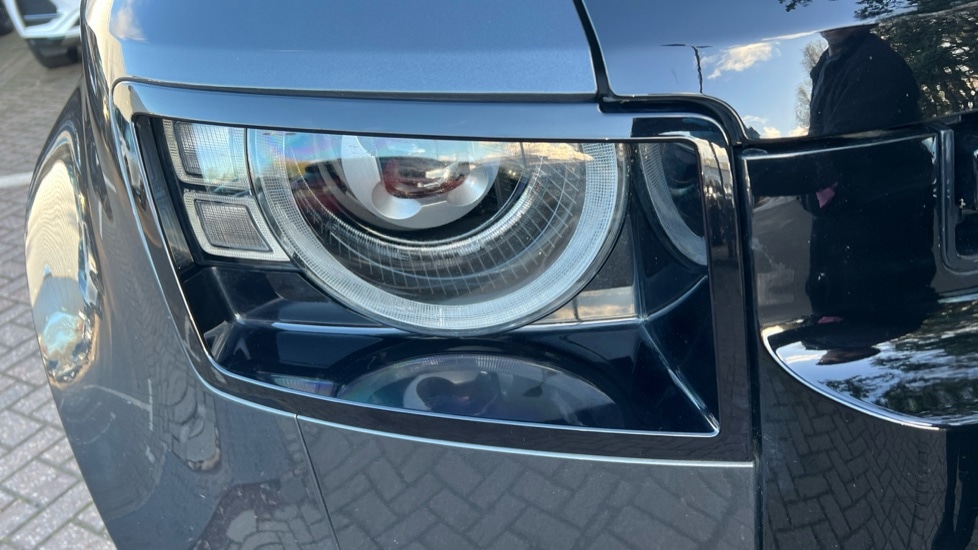 Used Land Rover Defender 2022 for sale - 76691457: Photo 17