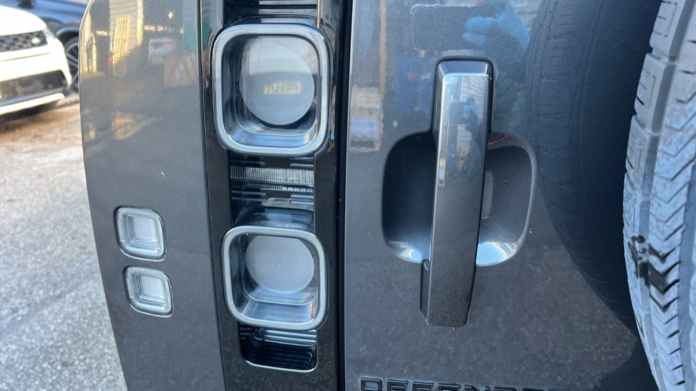 Used Land Rover Defender 2022 for sale - 76691457: Photo 19