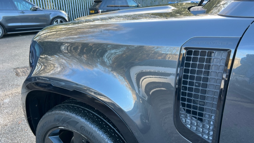 Used Land Rover Defender 2022 for sale - 76691457: Photo 20