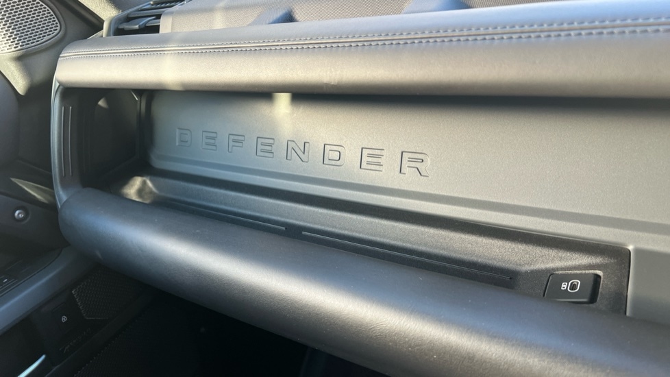 Used Land Rover Defender 2022 for sale - 76691457: Photo 35