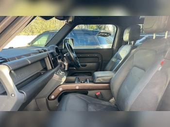 Used Land Rover Defender 2022 for sale - 76691457: Photo