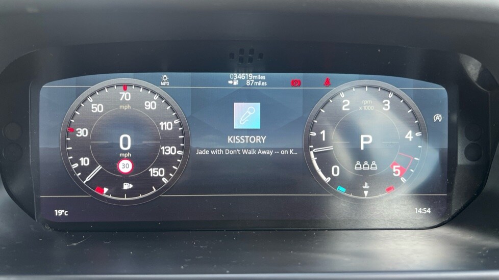 Used Land Rover Defender 2022 for sale - 76587086: Photo 16