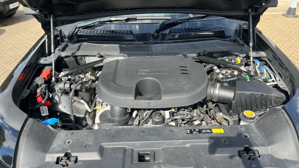 Used Land Rover Defender 2022 for sale - 76587086: Photo 30