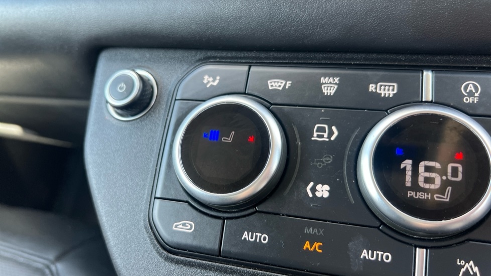 Used Land Rover Defender 2022 for sale - 76587086: Photo 51