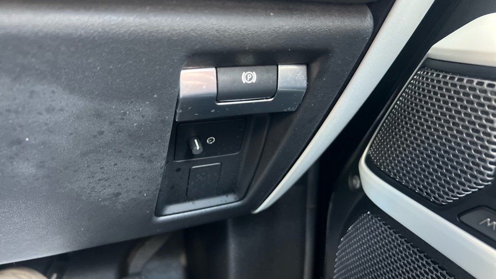 Used Land Rover Defender 2022 for sale - 76587086: Photo 52