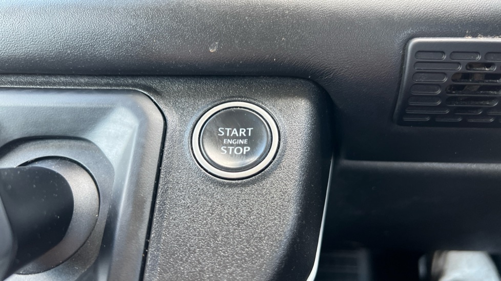 Used Land Rover Defender 2022 for sale - 76587086: Photo 57