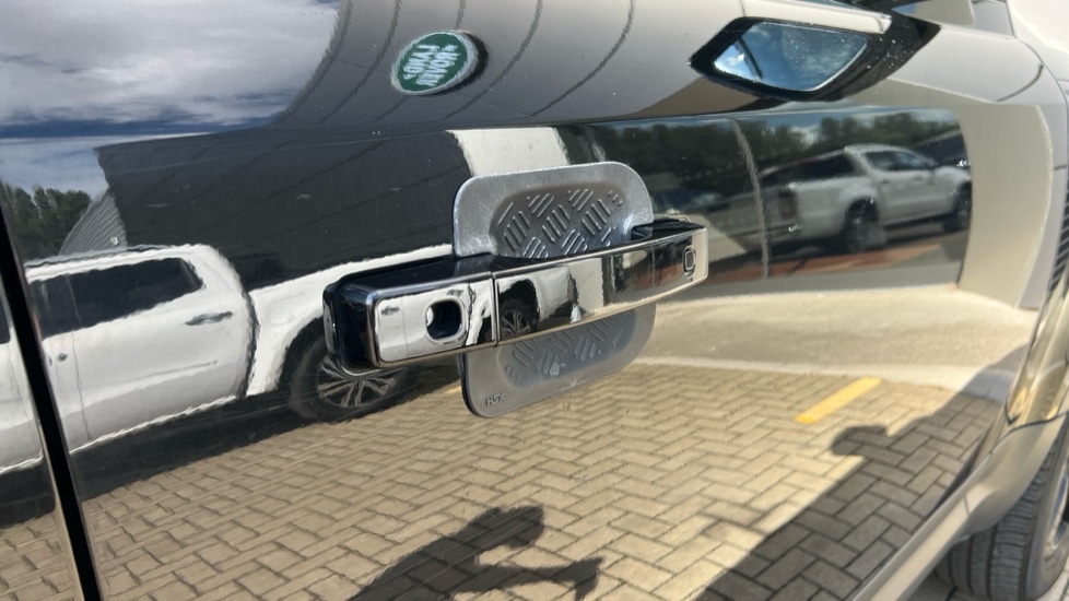 Used Land Rover Defender 2022 for sale - 76587086: Photo 61