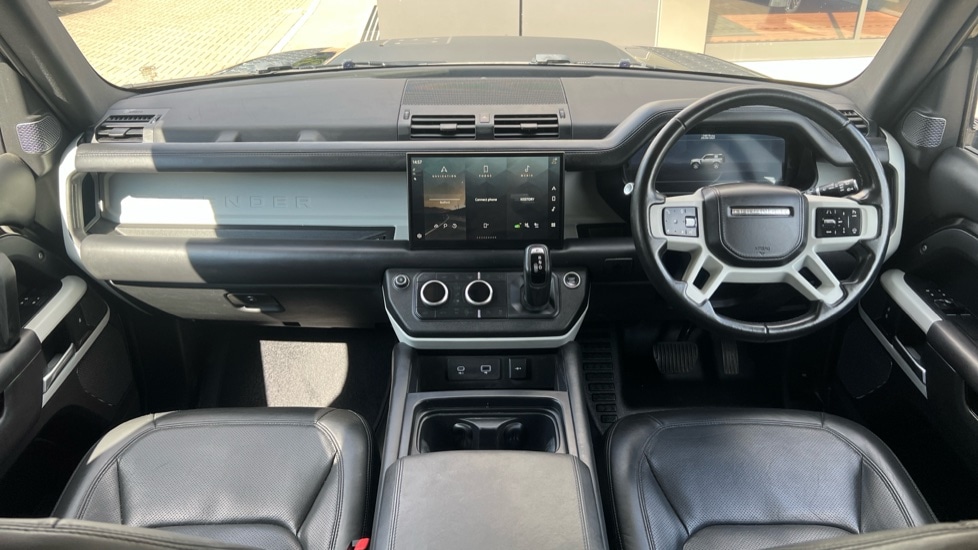 Used Land Rover Defender 2022 for sale - 76587086: Photo 9