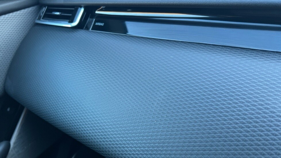 Used Land Rover Range Rover Velar 2021 for sale - 77018361: Photo 35