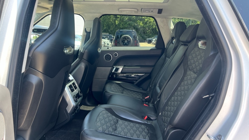 Used Land Rover Range Rover Sport 2018 for sale - 76664557: Photo 4