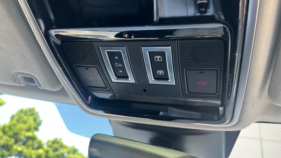 Used Land Rover Range Rover Sport 2018 for sale - 76664557: Photo 45