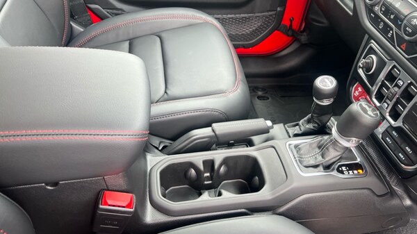 Used Jeep Wrangler 2024 for sale - 75726084: Photo 28