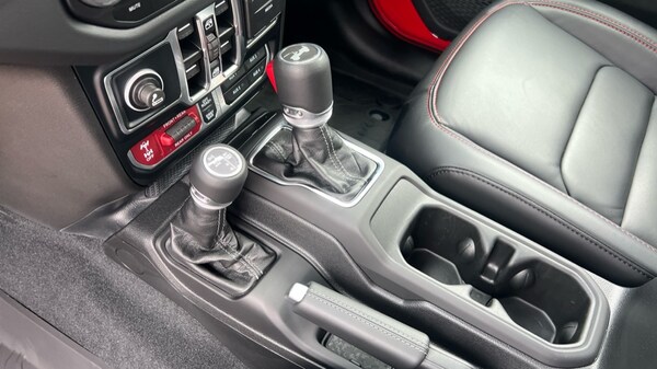 Used Jeep Wrangler 2024 for sale - 75726084: Photo 39