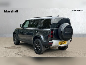 Used Land Rover Defender 2025 for sale - 76434813: Photo