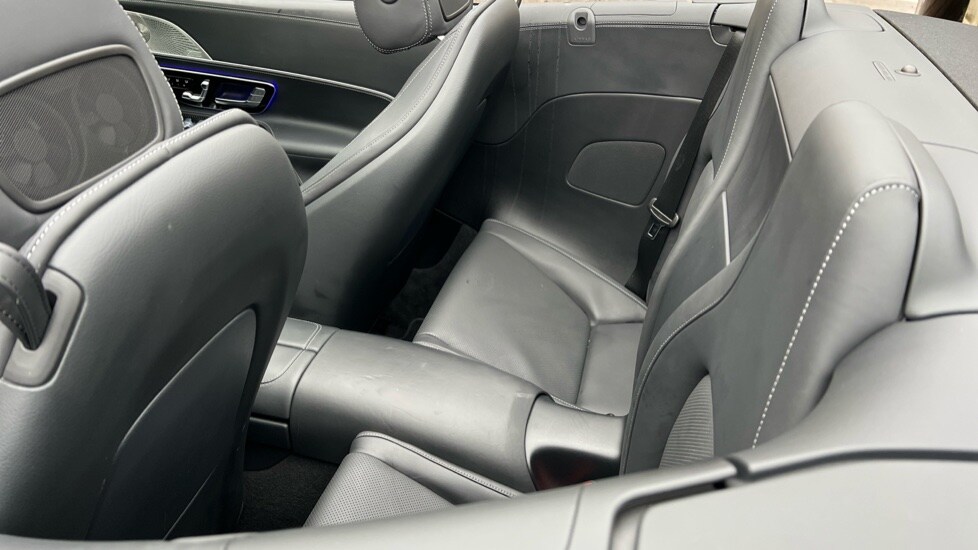 Used Mercedes-Benz SL 2022 for sale - 76652475: Photo 14