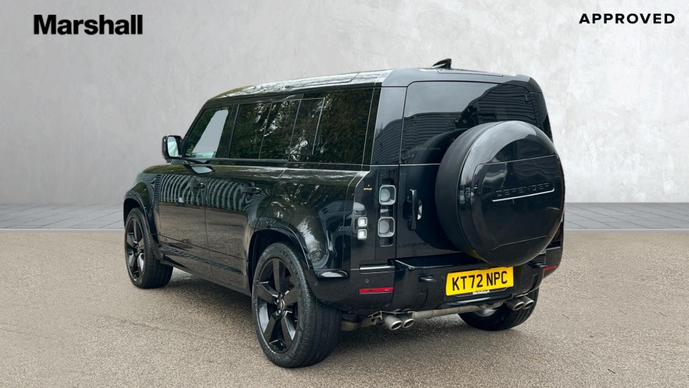 Used Land Rover Defender 2022 for sale - 76966809: Photo 2