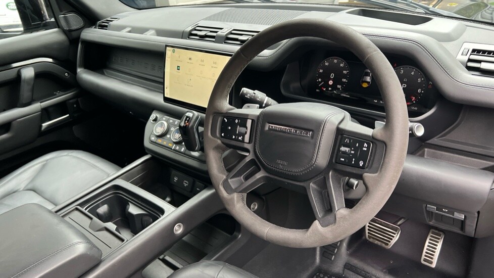 Used Land Rover Defender 2022 for sale - 76966809: Photo 28