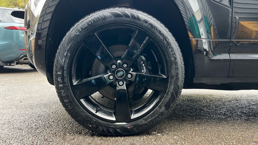 Used Land Rover Defender 2022 for sale - 76966809: Photo 32